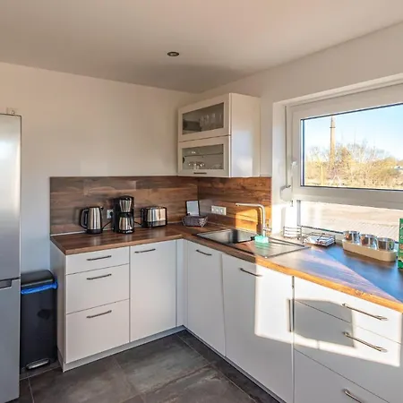 Stunning In With 3 Bedrooms And Wifi